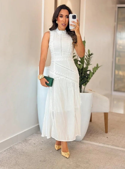 Vestido Tricoline con Detalles en Guipur
