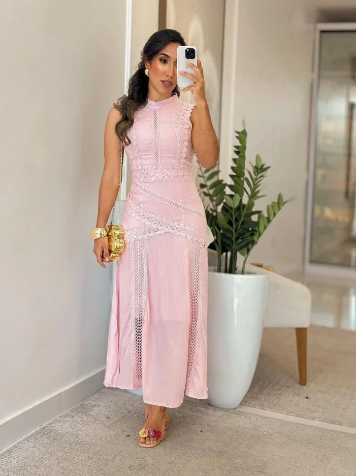 Vestido Tricoline con Detalles en Guipur